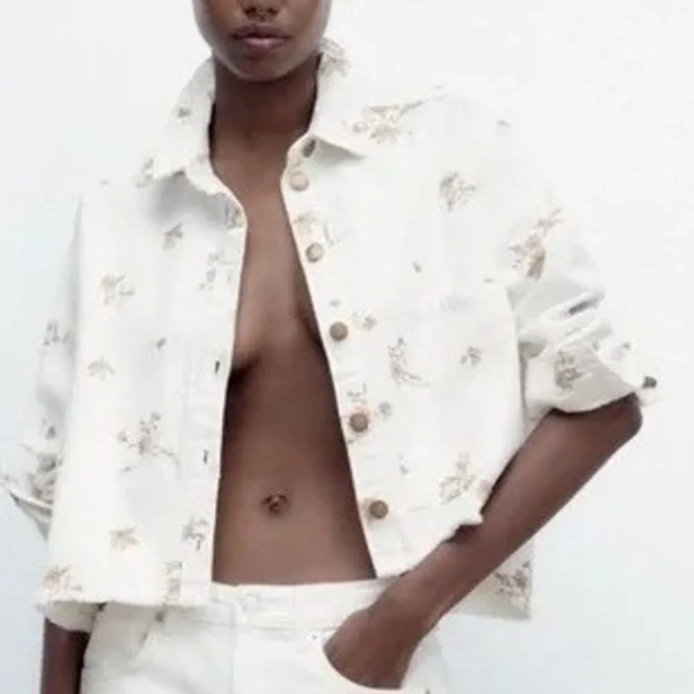 ZARA cropped denim embroidered jacket overshirt - Picture 2 of 10